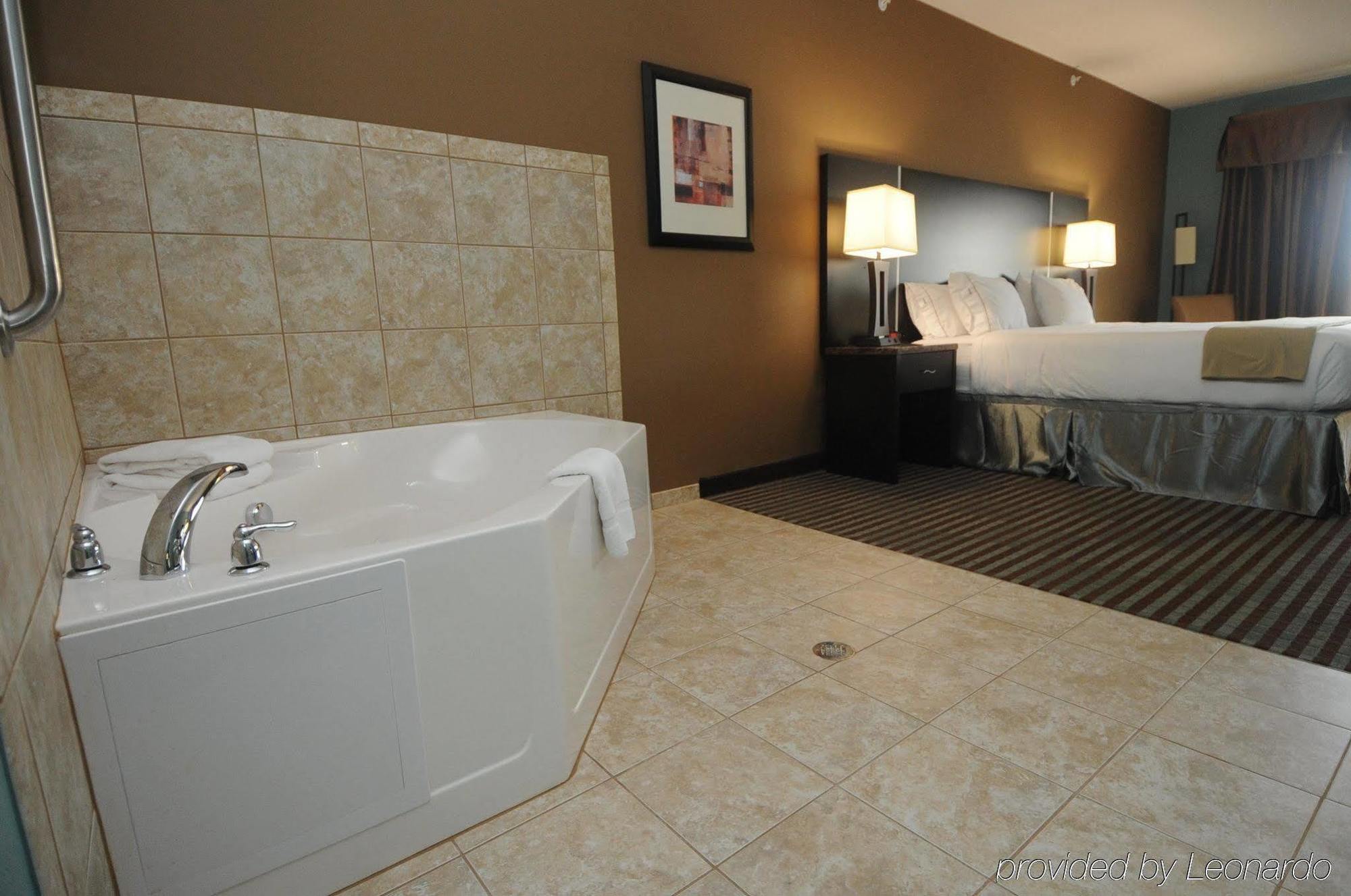 Holiday Inn Express Somerset By Ihg Luaran gambar